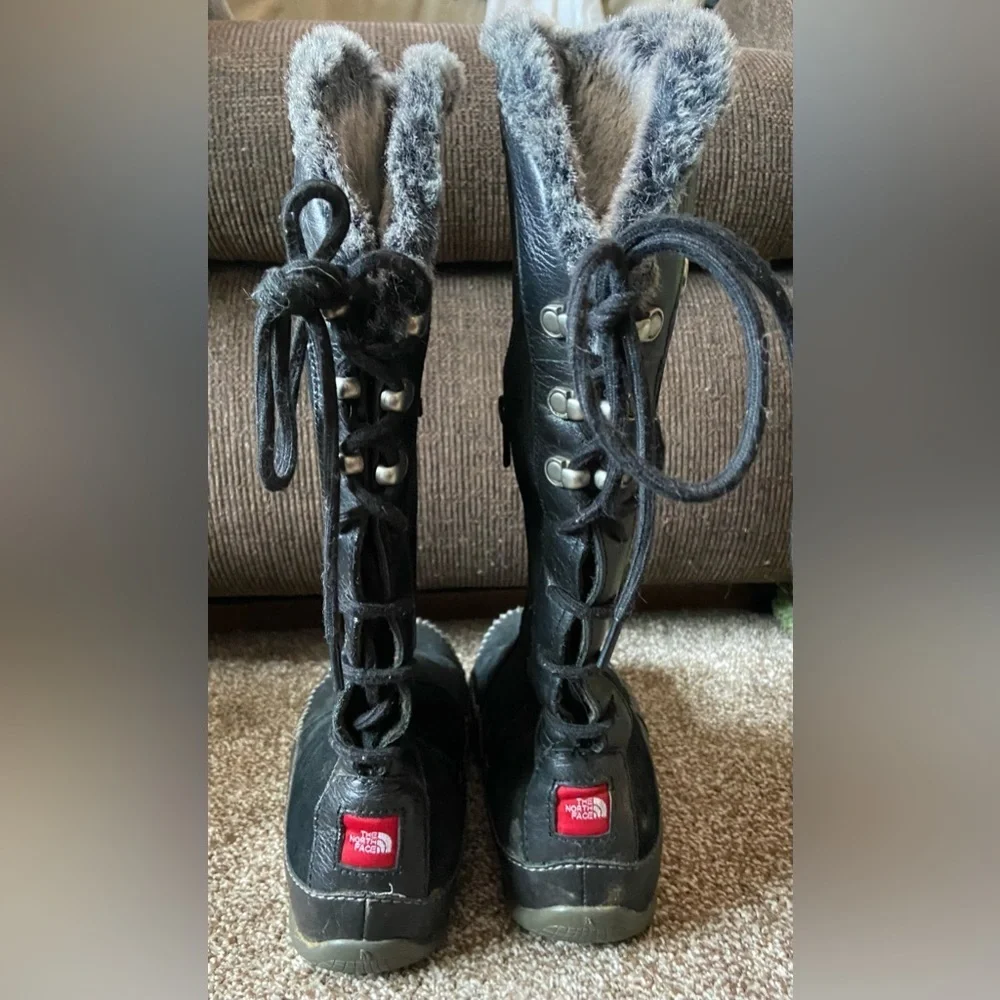 The North Face Primaloft Womens Waterproof Walking Boots Size 8.5